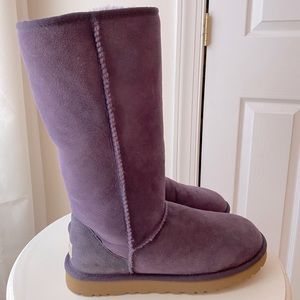 UGG Tall Classic II Boot - Eggplant Sz 8